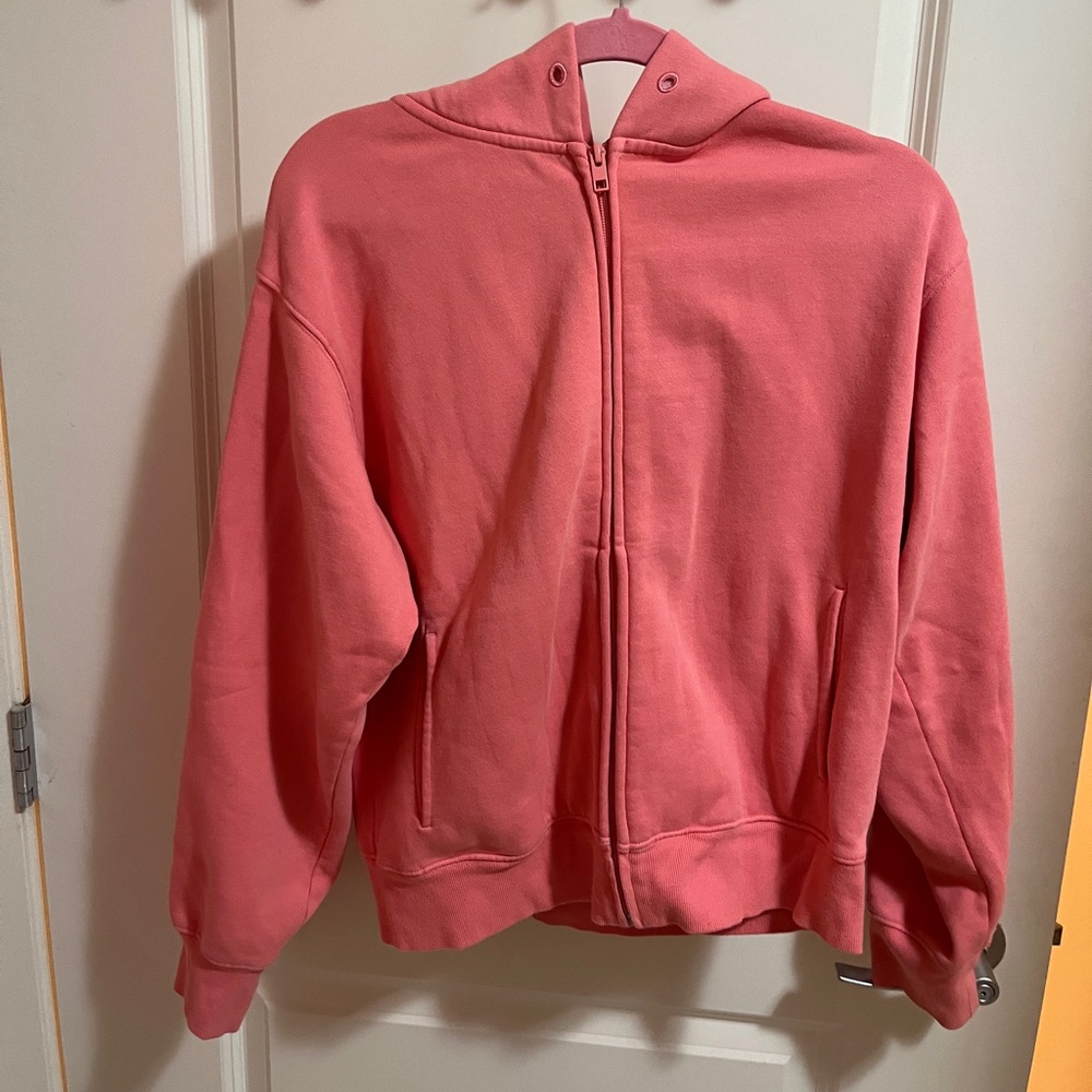 Aritzia Super World Zip Up Sweater
